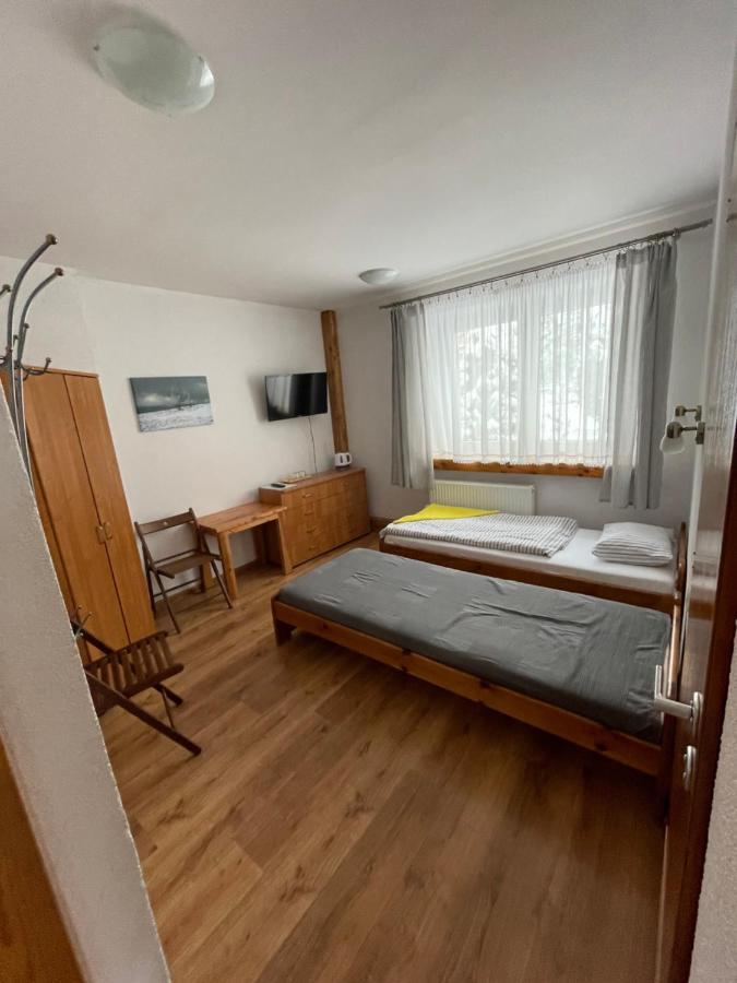 Gosciniec Ozna Hotell Kiczora Eksteriør bilde